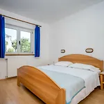Apartamento Hilde Blue-7 By Interhome
